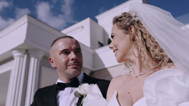 Videoclip de Andrei M. Vacar la Symphony by the Lake