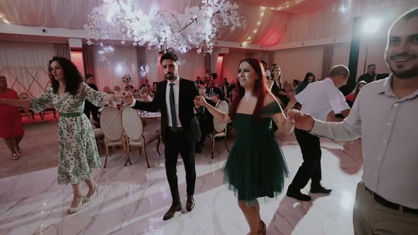 Videoclip de PARIS FILMS la Ballroom Andra