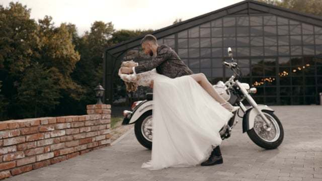 Videoclip de Andrei M. Vacar la La Foret