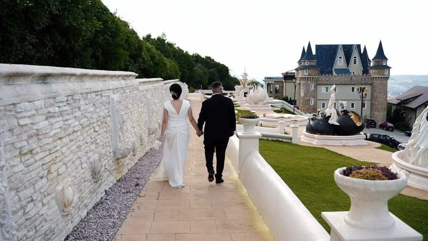 Videoclip de Videografescu la Wonderland