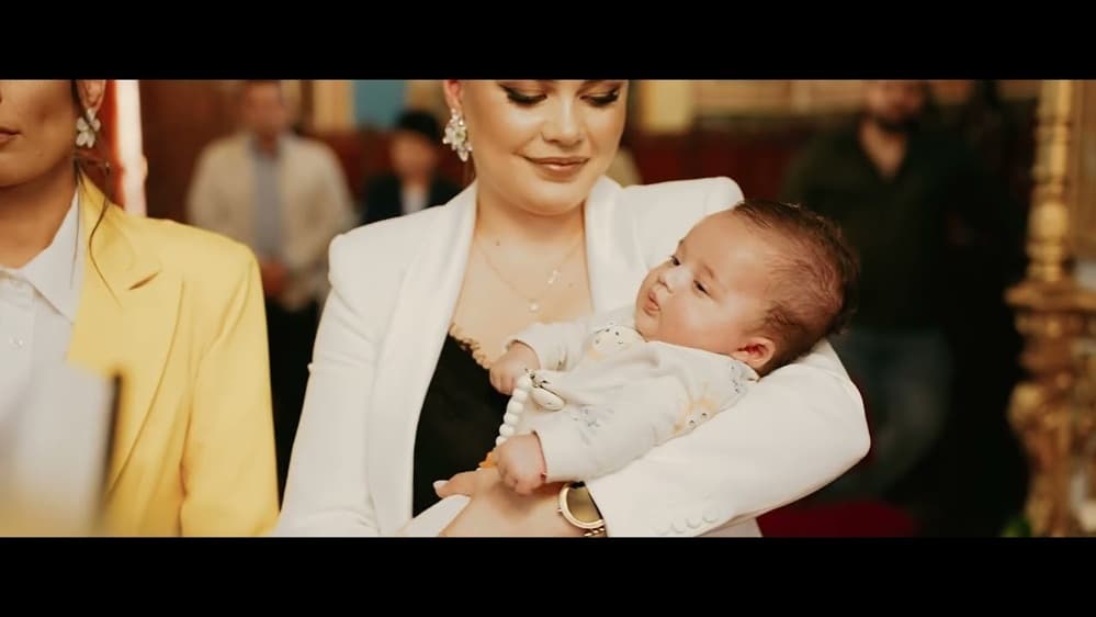 E Z R A - V L A D I M I R - Fotografii de PARIS FILMS