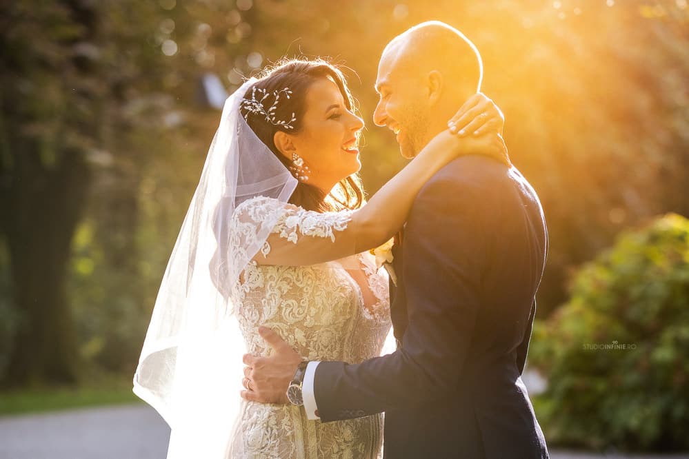 Alina &amp; Alex - Fotografii de Studio Infinie