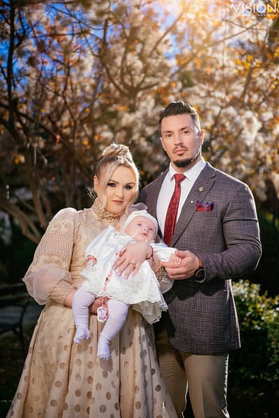 Iris Petra - Fotografii de Vision Photography By Geo Dolofan