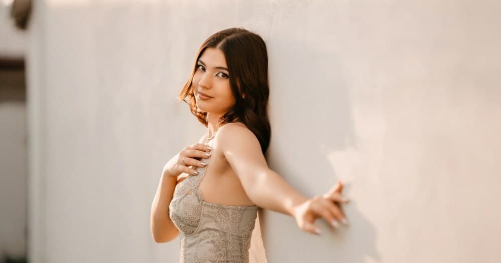 Riana - Fotografii de Raw Studio