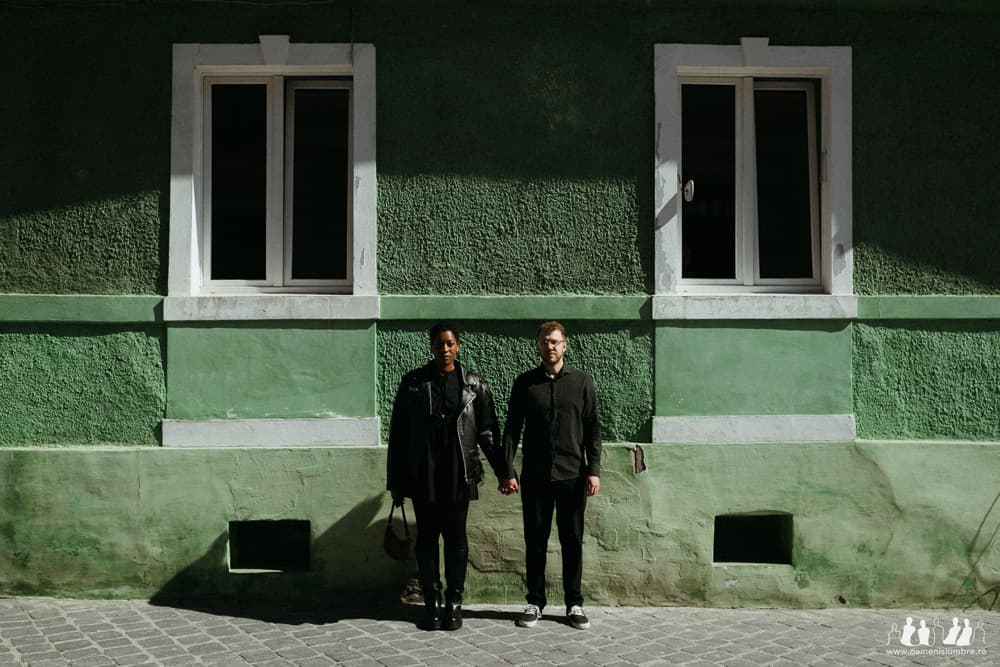 Cassie &amp; Jona - Save the Date in Brasov - Fotografii de Oameni si Umbre
