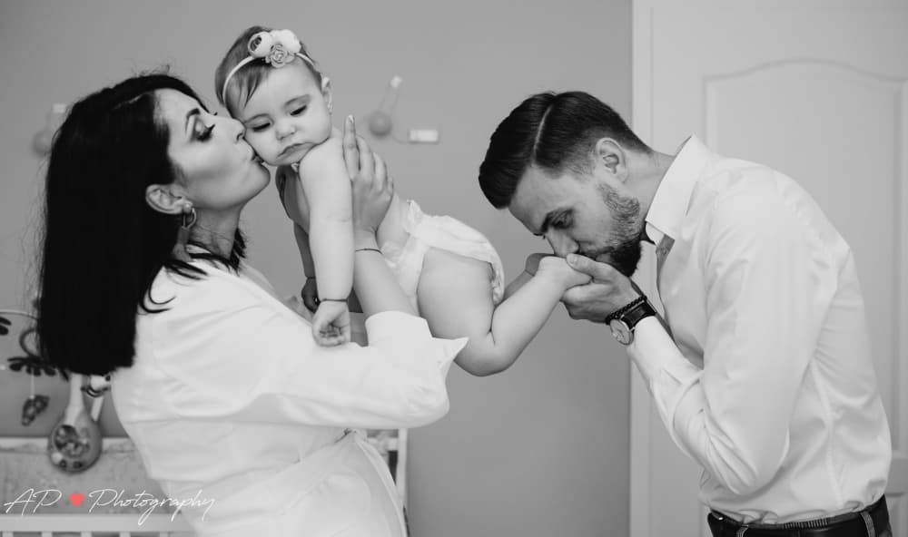 Botez Iris - Fotografii de AP Photography