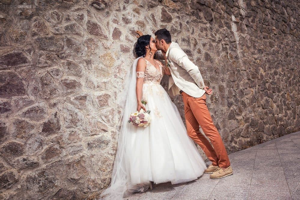 Cristina &amp; Tavi - Fotografii de Studio Infinie