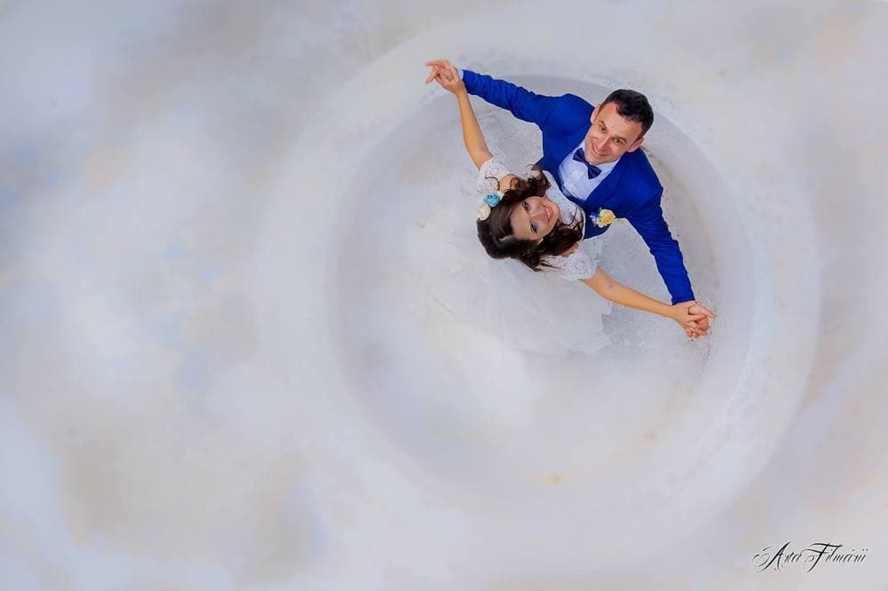 Laura &amp; Dragos - Fotografii de ArtaFilmării