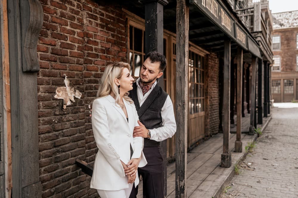 Alexandra și Arthur - Fotografii de Studio Pozici