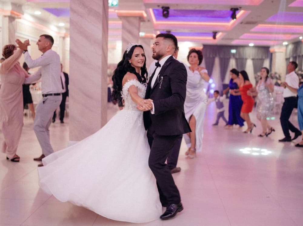 Izabela &amp; Bogdan - Fotografii de Hăisan Petronela