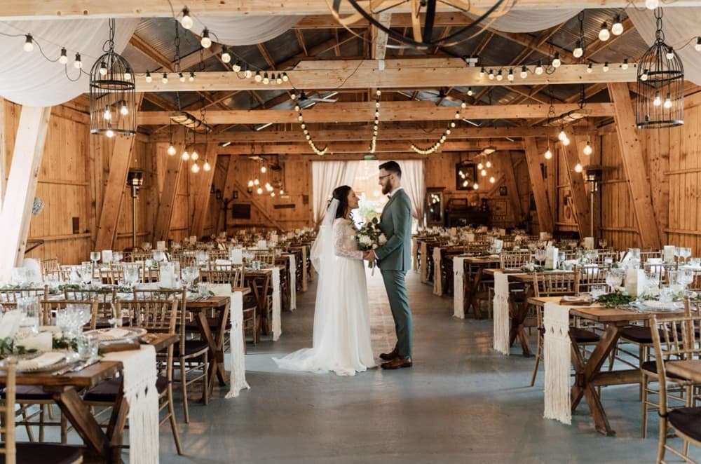 The Green Sport Barn - T&amp;C - Fotografii de Madalin Stancu