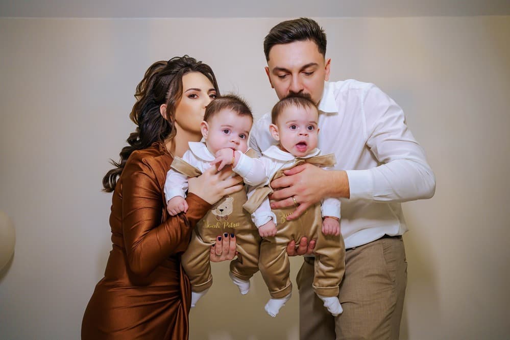 Noah &amp; Zian - Fotografii de Ultra HD Studio