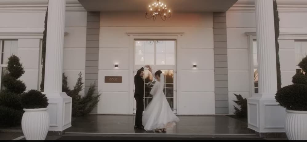 Nicoleta and Ionuț - Fotografii de Twenty One Stories Films