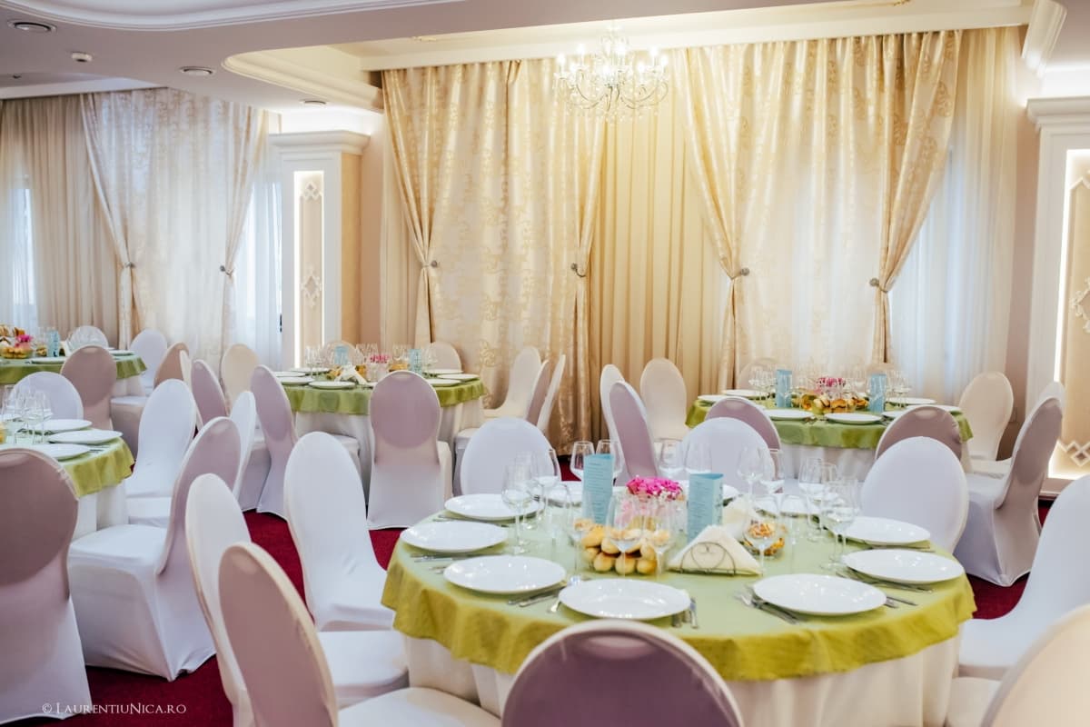 Restaurant Ambasador Craiova  - locatie pentru nunti in Craiova, Dolj
