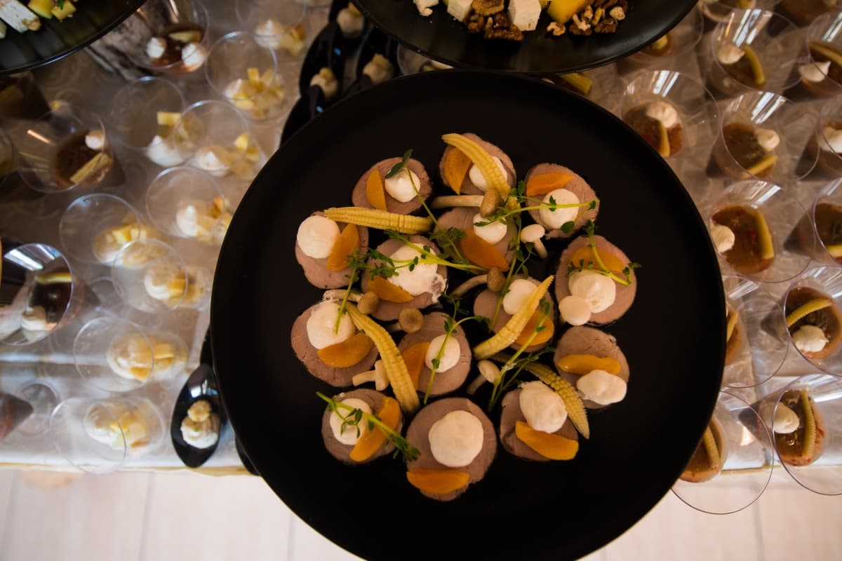 Restaurant Select - locatie pentru nunti in Brebina, Mehedinți