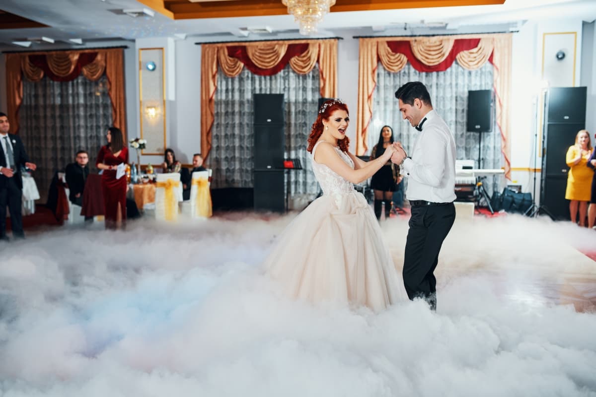 Fotografie de Fearless Weddings la Ballroom Maneciu