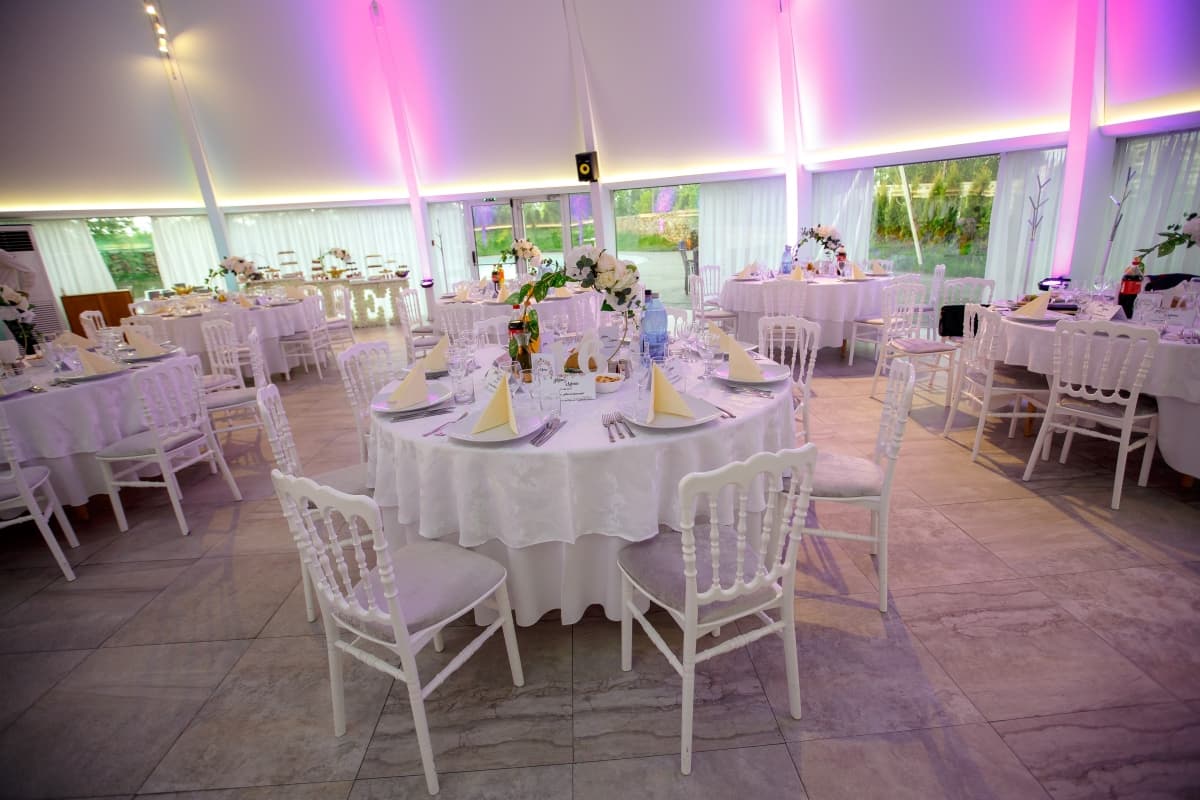 Restaurant Dom - locatie pentru nunti in Târgoviște, Dâmbovița