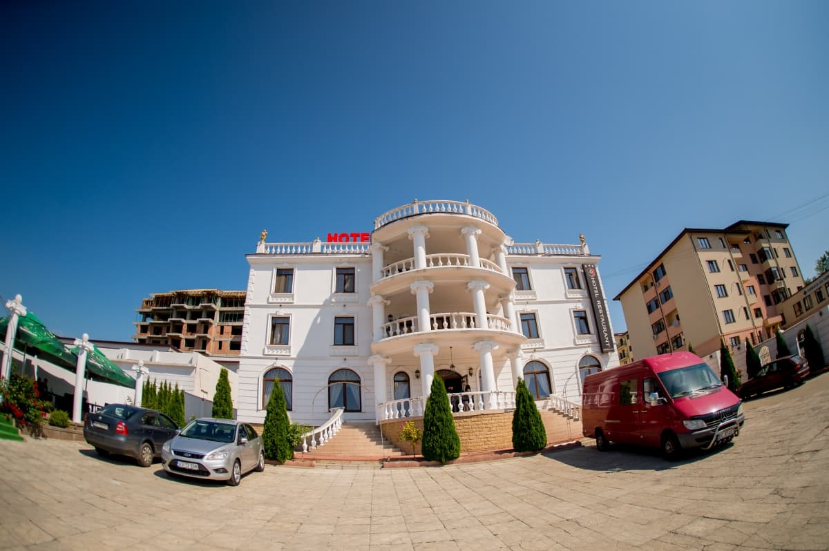 Fotografie de ArtaFilmării la Hotel Premier Class