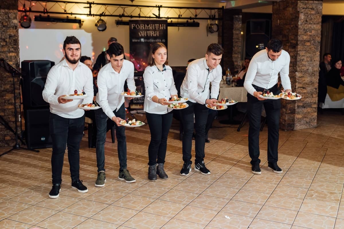 Popasul Vanatorilor - locatie pentru nunti in Gura Vitioarei, Prahova