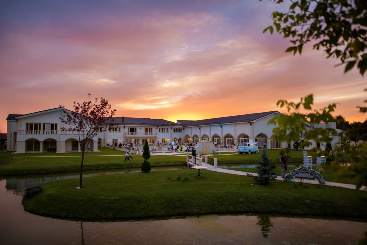 Villa Trevi - locatie pentru nunti in Bazoșu Nou, Timiș