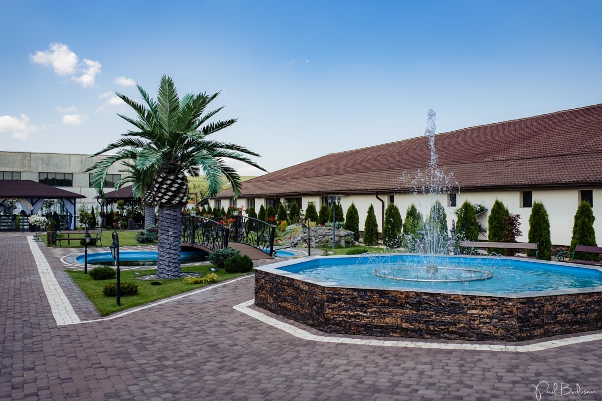 Romeo si Julieta - locatie pentru nunti in Luduș, Mureș