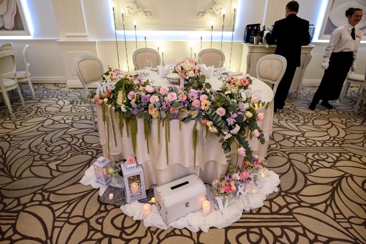 Fotografie de Norbert Gubincsik la Hotel Tresor