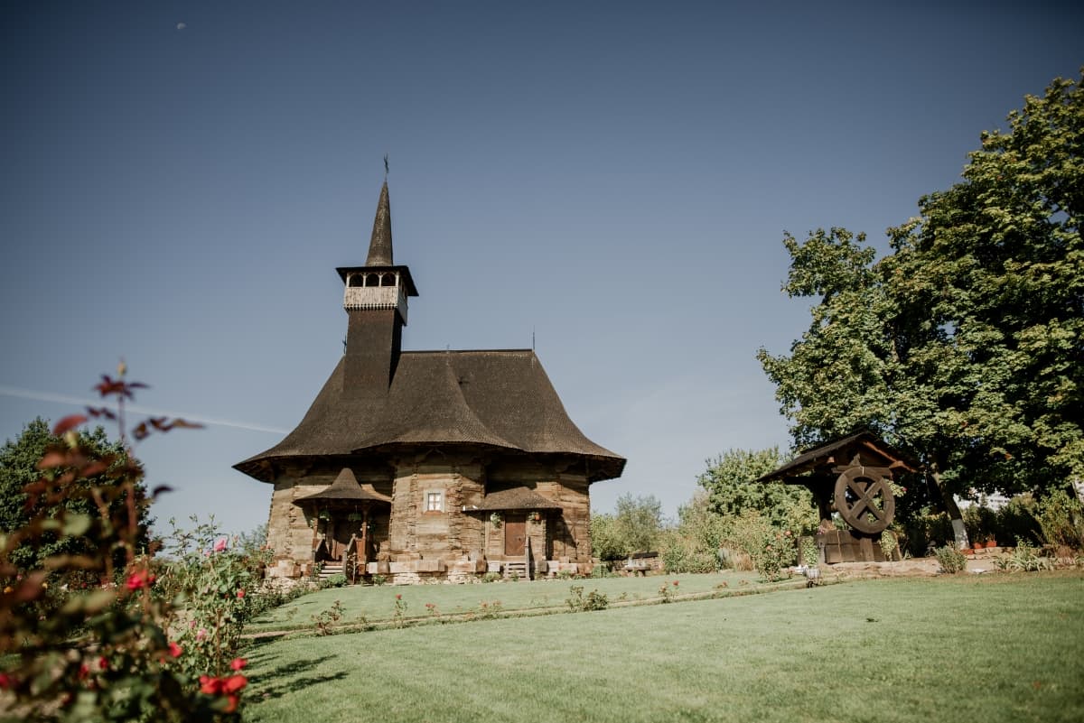 Fotografie de Constantin Plugari la Biserica de lemn