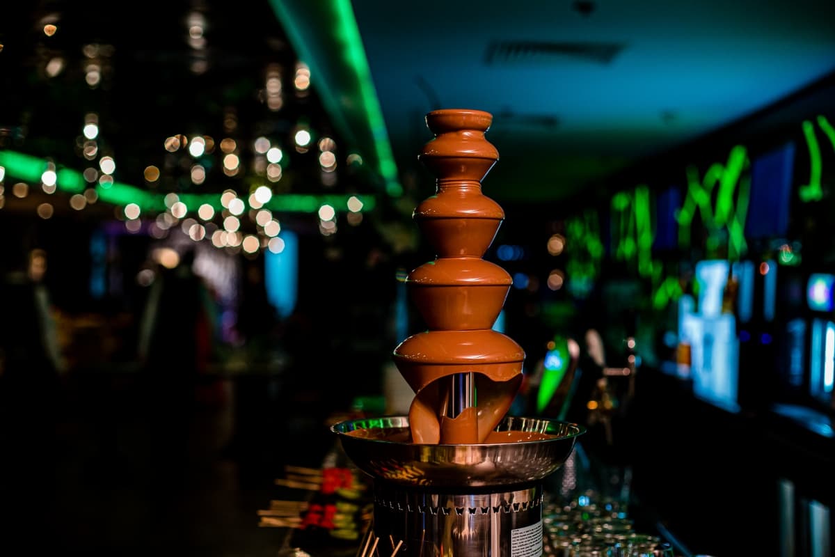 Fotografie de Mihai Zaharia Photography la 18 Lounge