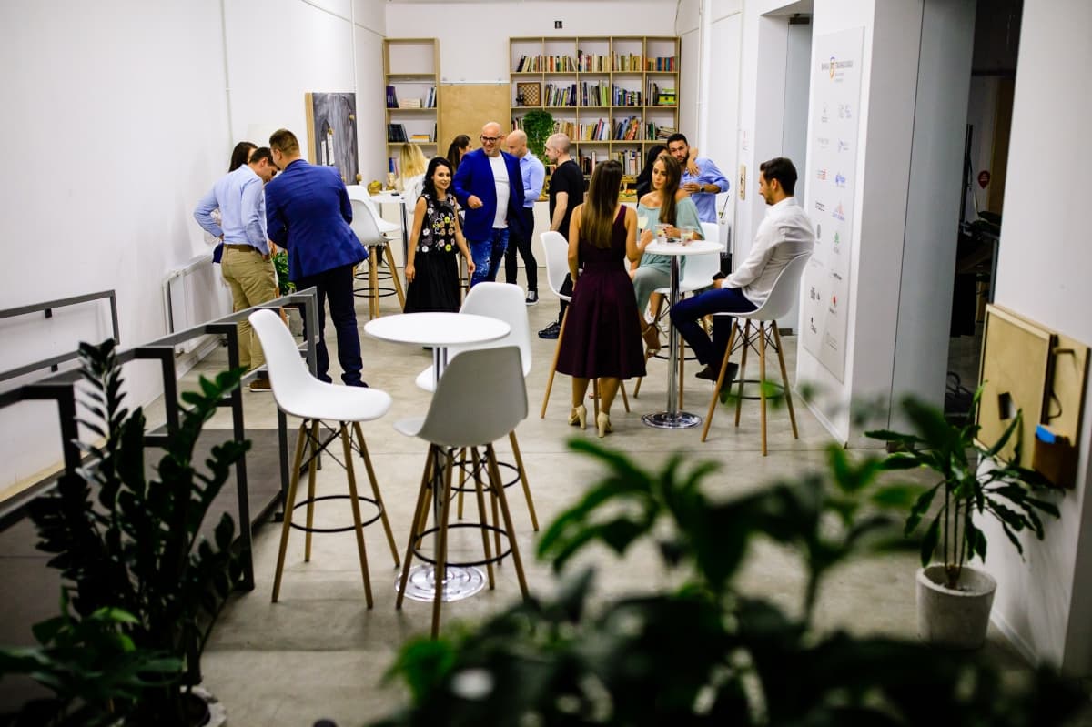 Fotografie de Sebastian Purice la La firul ierbii