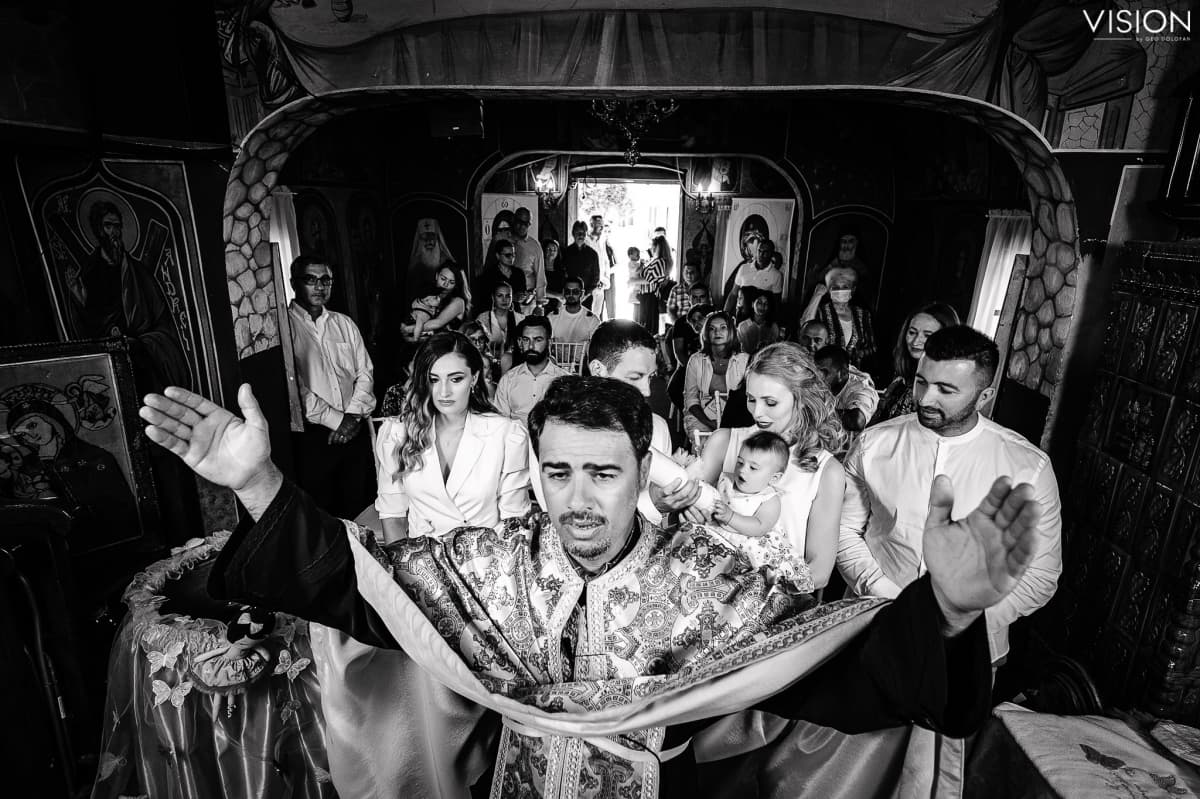 Fotografie de Vision Photography By Geo Dolofan la Biserica Gavana II