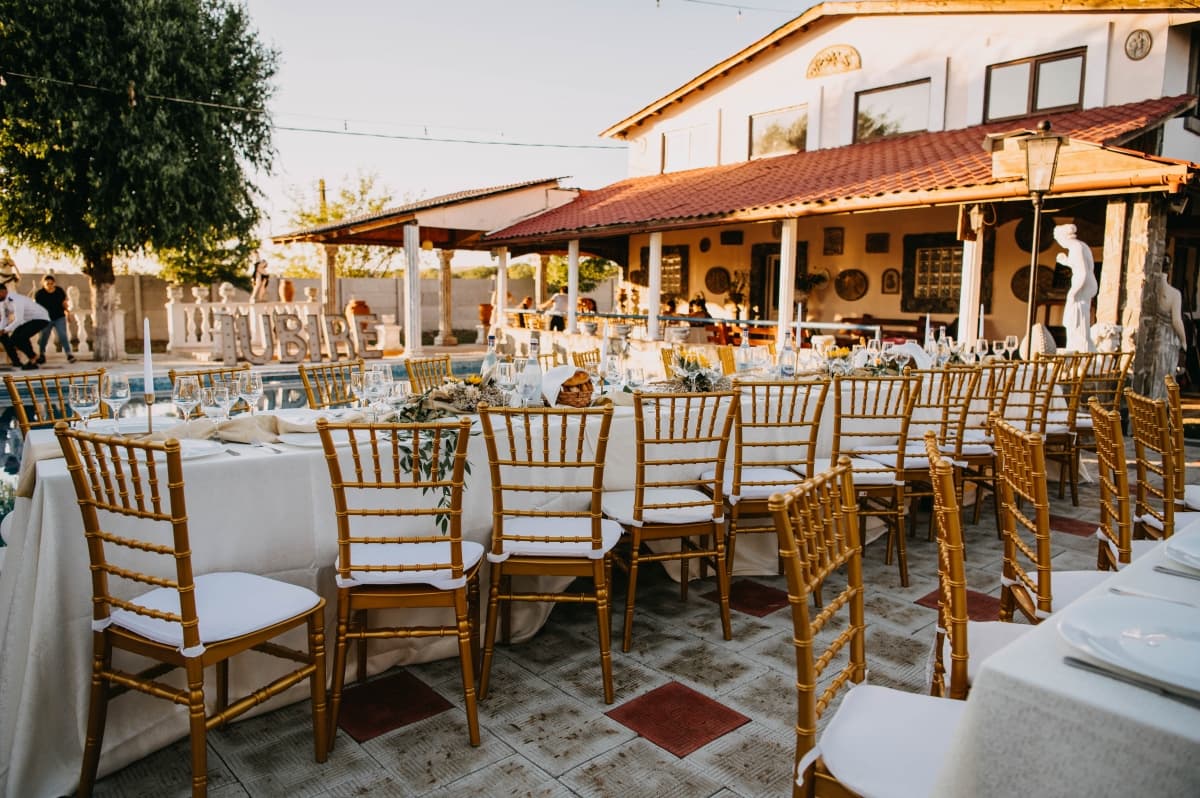 Fotografie de AP Photography la The Farm