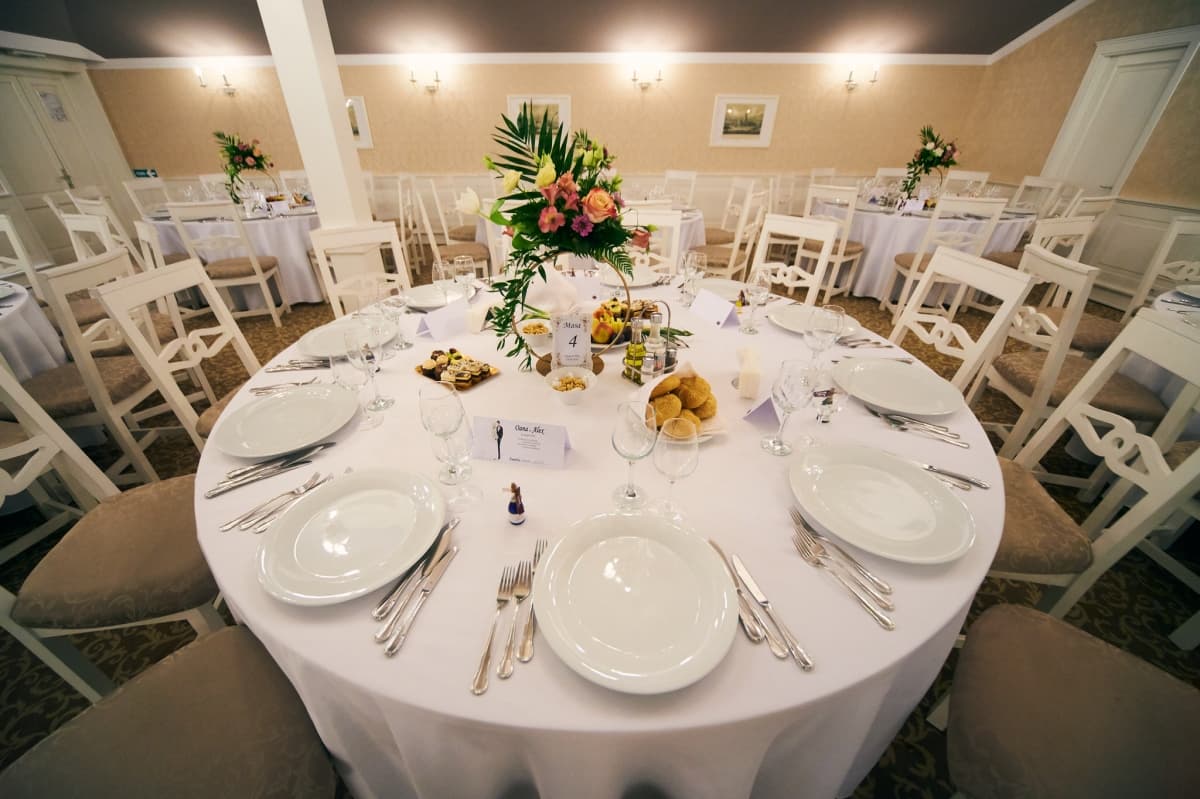 Restaurant Casa Veche - locatie pentru nunti in Focșani, Vrancea