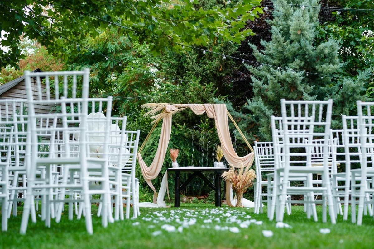 Hora Miresei - locatie pentru nunti in Vânători, Vrancea