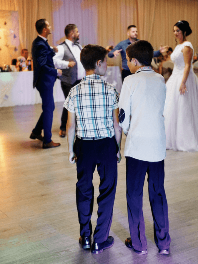 Restaurant E Mol  - locatie pentru nunti in Morăreni, Mureș