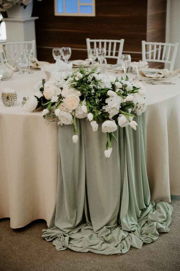 Royal Events - locatie pentru nunti in Moinești, Bacău