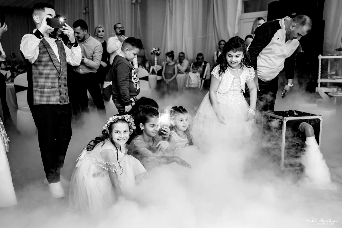 Fotografie de Vali Marian la Caminul Cultural Vinga