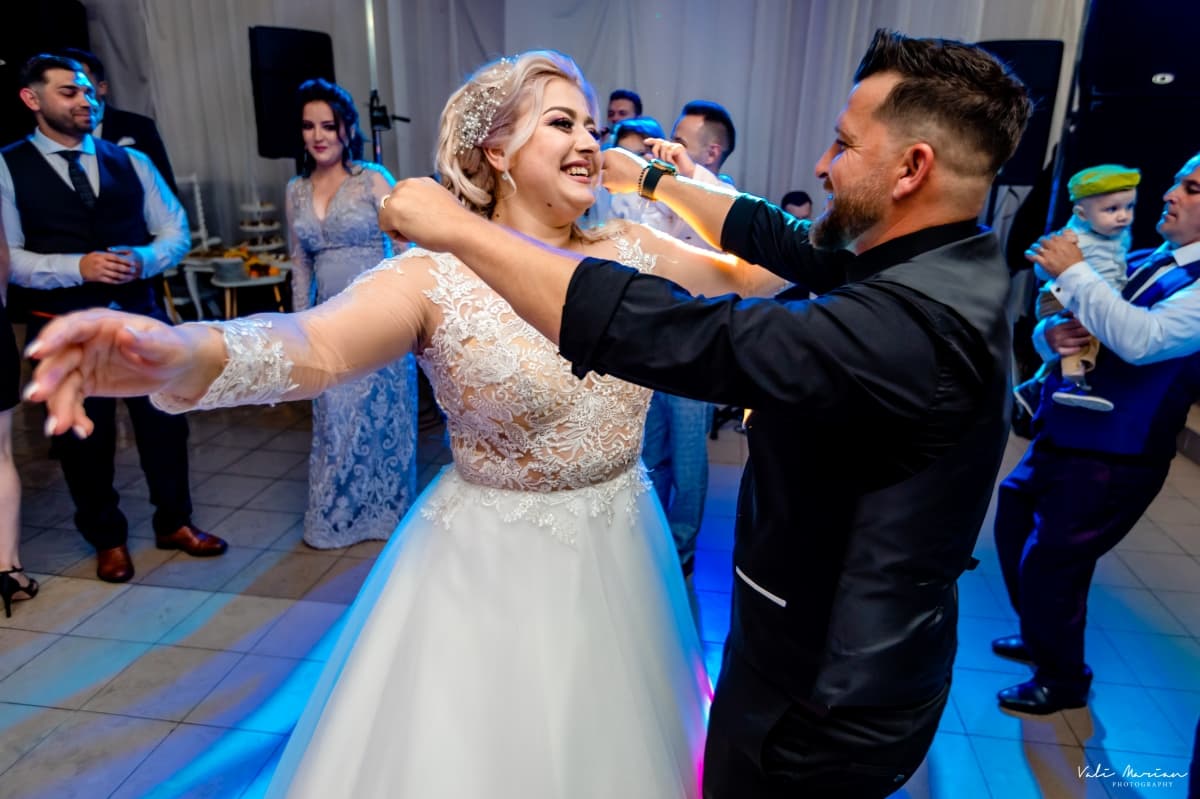 Fotografie de Vali Marian la Caminul Cultural Vinga