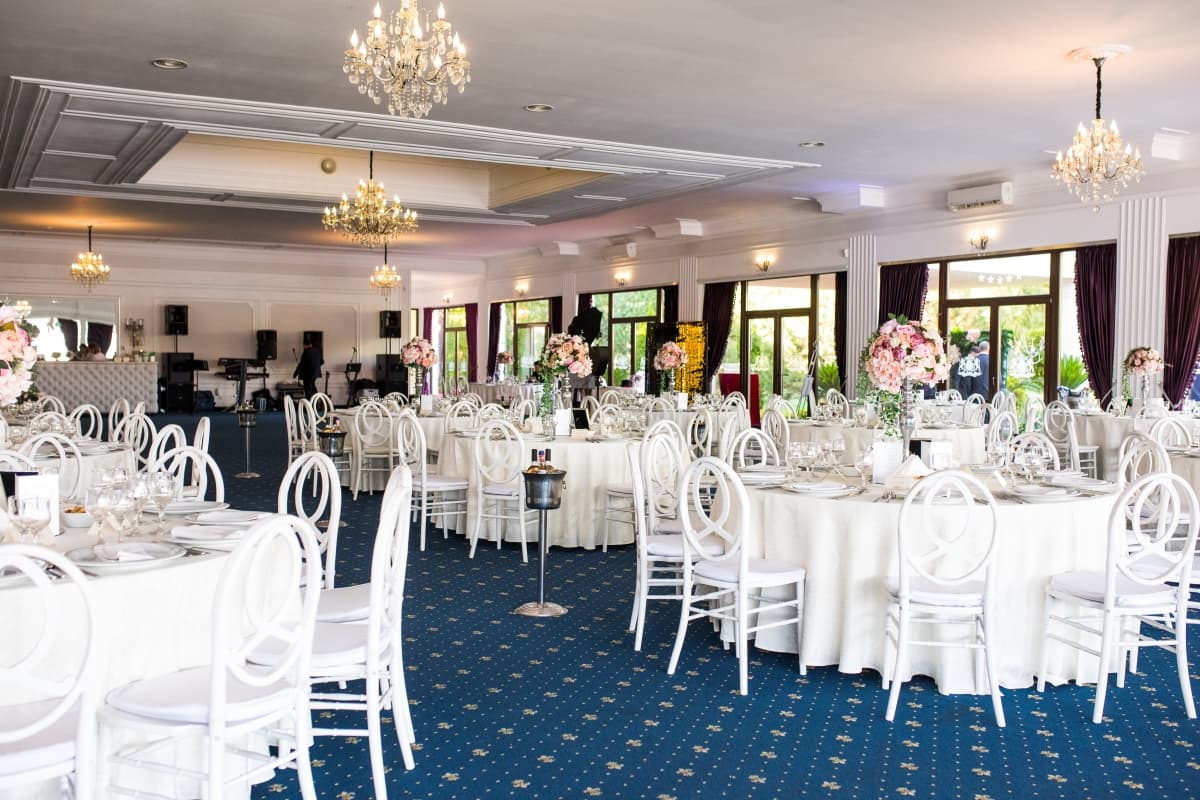Magic Place Events - Grant - locatie pentru nunti in București, București