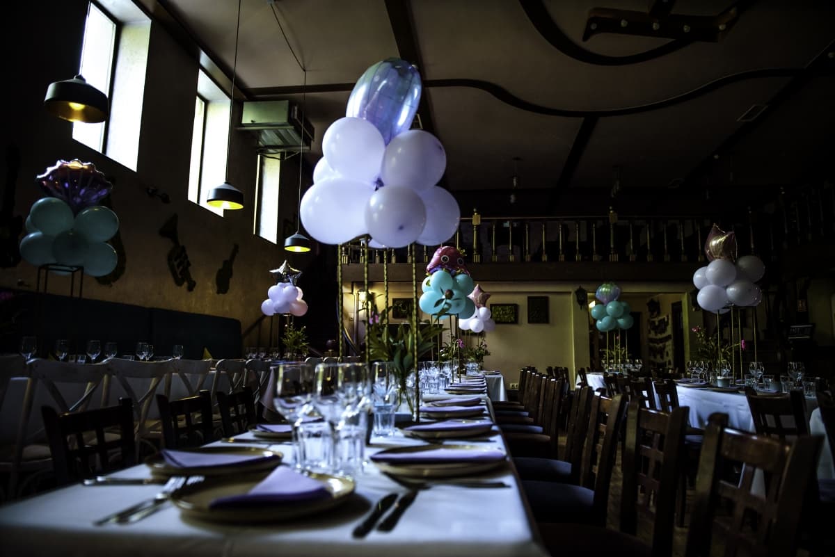 Fotografie de Alexandru Marica Photographer la Club Hush 