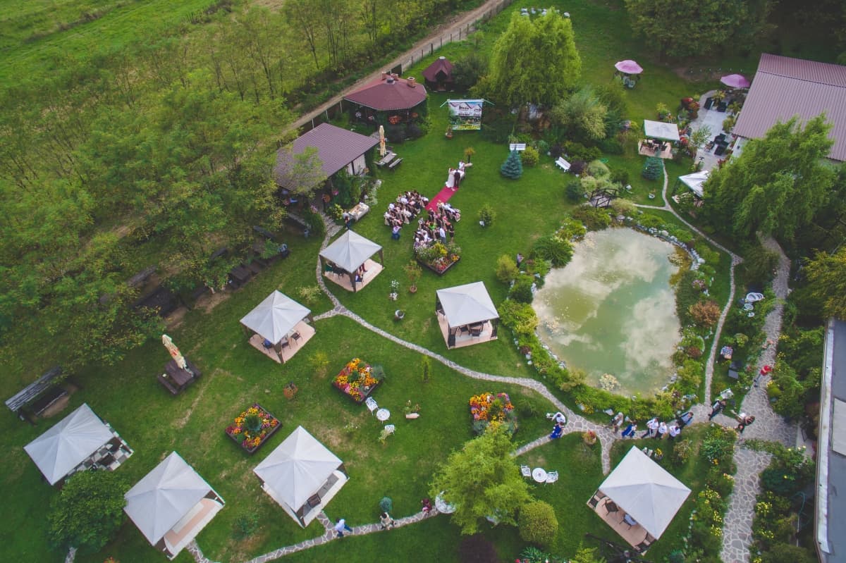 Fotografie de Bogdan Todireanu la Pensiunea Magic Garden