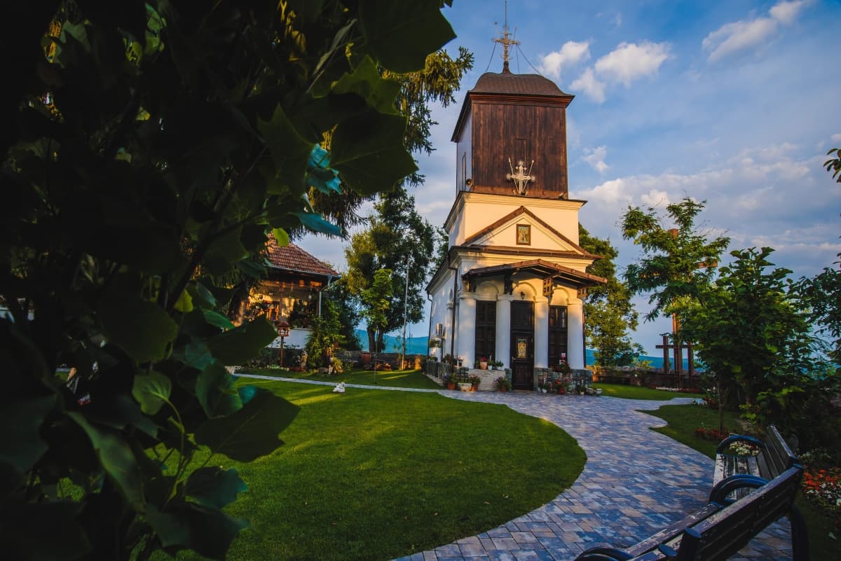 Schitul Cetatuia Ramnicu Valcea - locatie pentru nunti in Râmnicu Vâlcea, Vâlcea