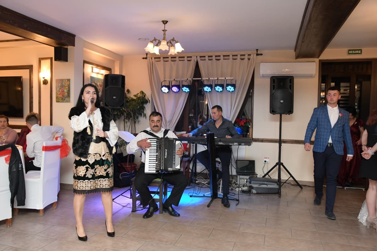 Pensiunea Meridian - locatie pentru nunti in Oeștii Ungureni, Argeș