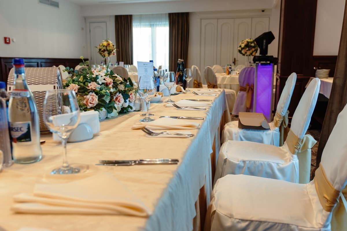 Fotografie de M Dima Foto Studio la Restaurant Vulturul