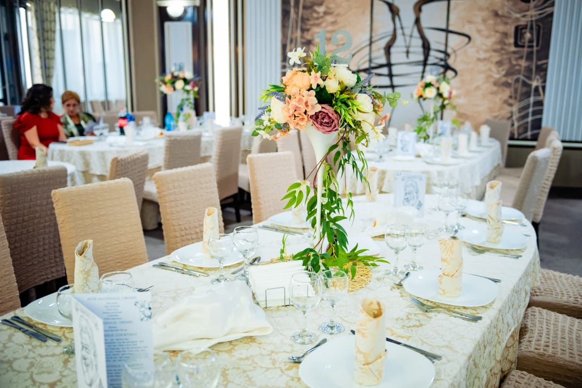 Restaurant White House - locatie pentru nunti in Craiova, Dolj