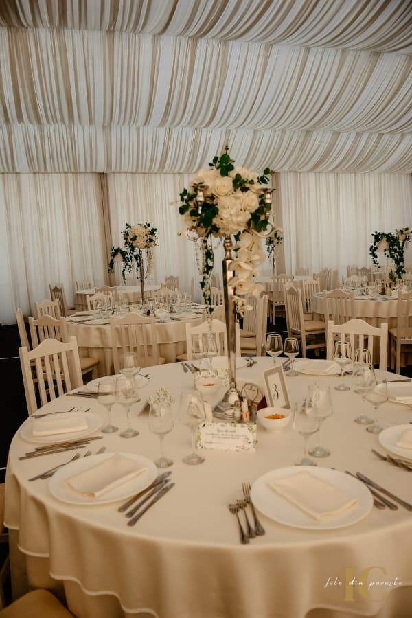 Mondrian Events &amp; Garden - locatie pentru nunti in Popești, Vrancea