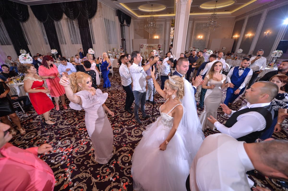 Fotografie de Bogdan Roth Octavian la Restaurant Colonadelor