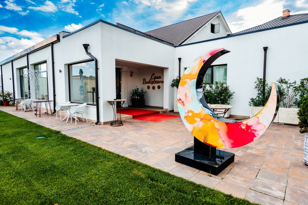 Fotografie de Catalin Chiriac la Casa Budisteanu