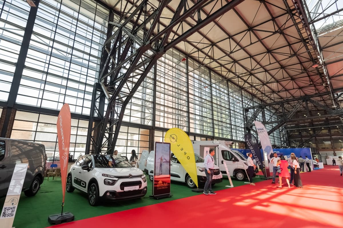 Hala Laminor - locatie pentru nunti in București, București