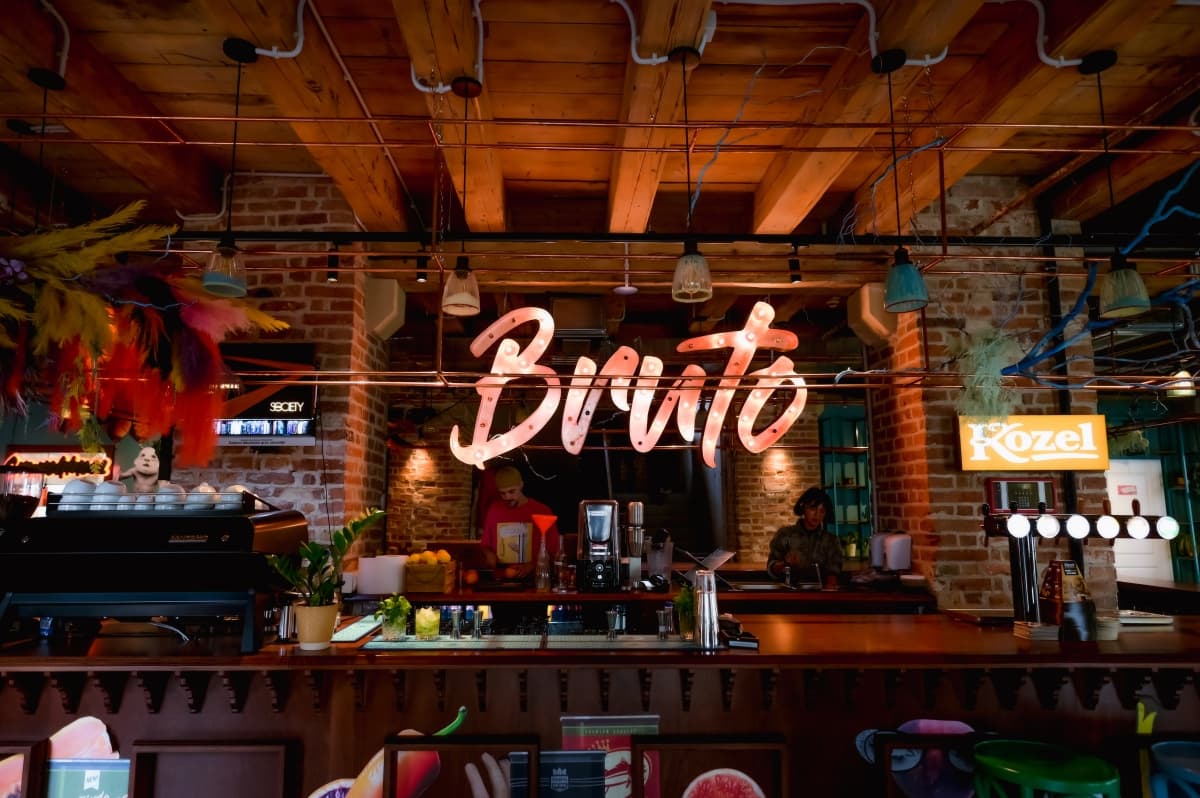 Fotografie de Răzvan Dale la Bruto