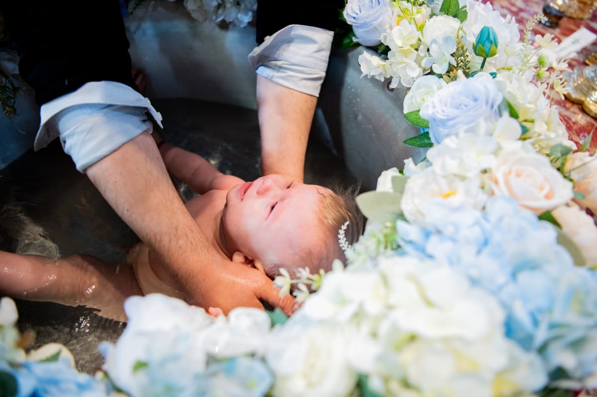 Fotografie de ArtaFilmării la Biserica Sfantul Nectarie